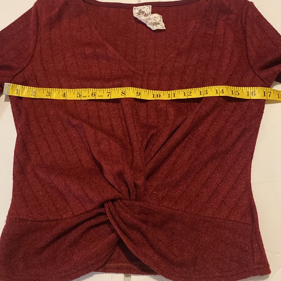 Dark cherry red shimmery Sadie & Sage knit top waist detail accentuates curves - Picture 6 of 7